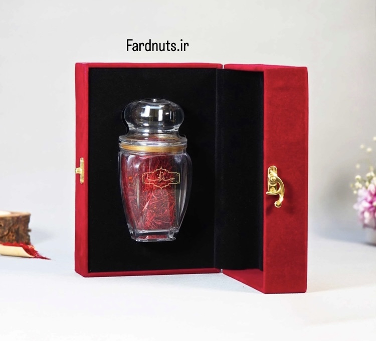  زعفران سوپر نگین 10 گرمی کادویی کلاسیک گوهر 
